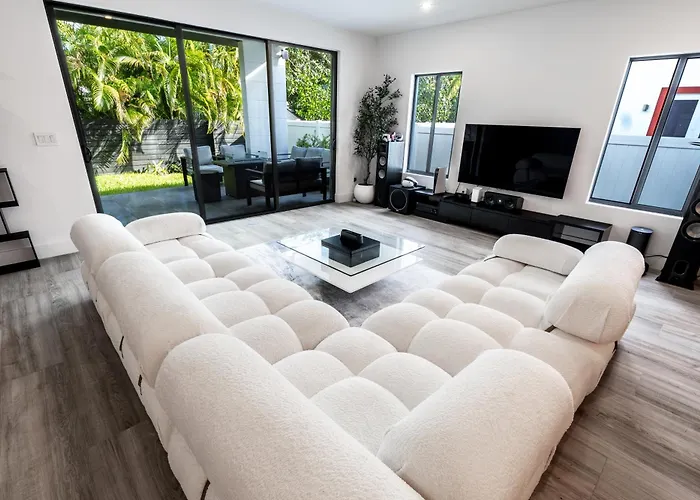 New Construction, Built-In Bbq, 3 Miles To Beaches